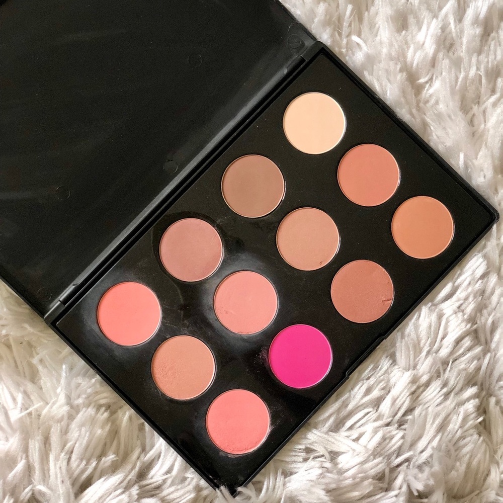 CROWN Blush and Highlight Palette